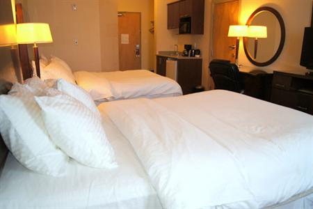 Fox Creek Inn & Suites