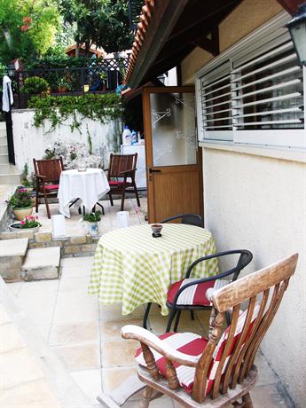 Chez Mel Studio 5 Mins Walk to the Beach