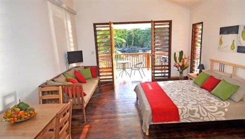 Tropicana Lagoon Beach Apartments Port Vila