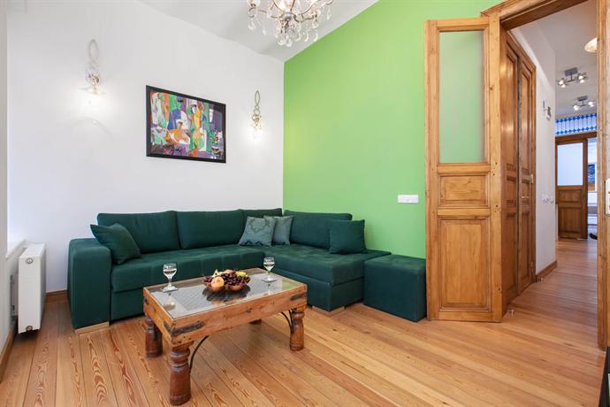 Spacious one bedroom apartment - ROSE