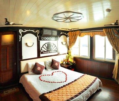 Halong Aurora Cruises