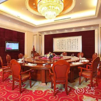 Days Hotel Hongyuan Henan