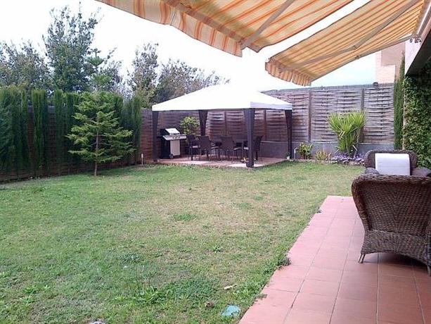 Homestay In Urbanizacion Las Vinas De Espartinas Seville