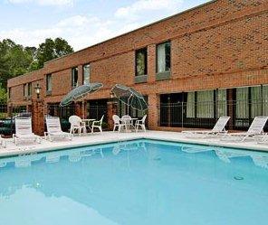 Days Inn Rocky Mount - Golden East
