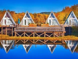 Lijiang Scenery Retreats Lake Front Villa Resort