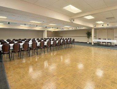 Travelodge Brook Park Cleveland Airport