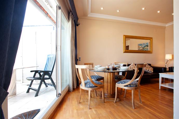 SANTS STATION 4 Bedrooms terrace views wifi