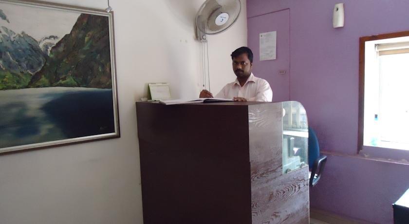Hotel Marol Residency