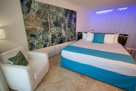 San Juan Water & Beach Club Hotel