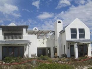 Escape Beach Cottage