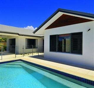 9 Cascade - Luxury Holiday House