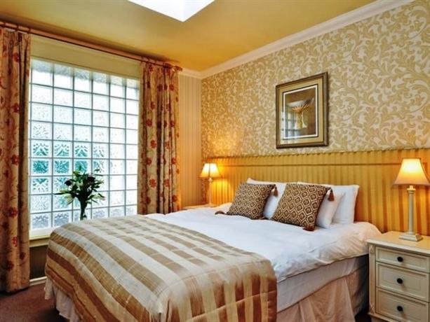 Kilronan House