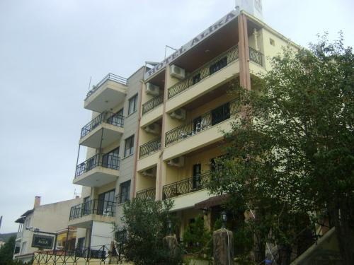 Alika Hotel