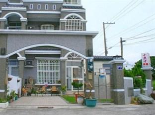 Taitung Swallow B & B