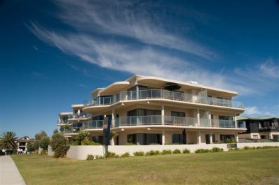 The Reef Apartments