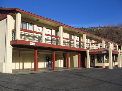 Spanish Trails Inn and Suites