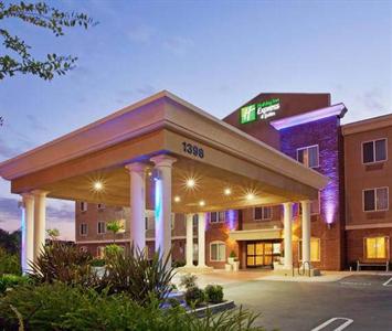 Holiday Inn Express Hotel & Suites Roseville-Galleria Area