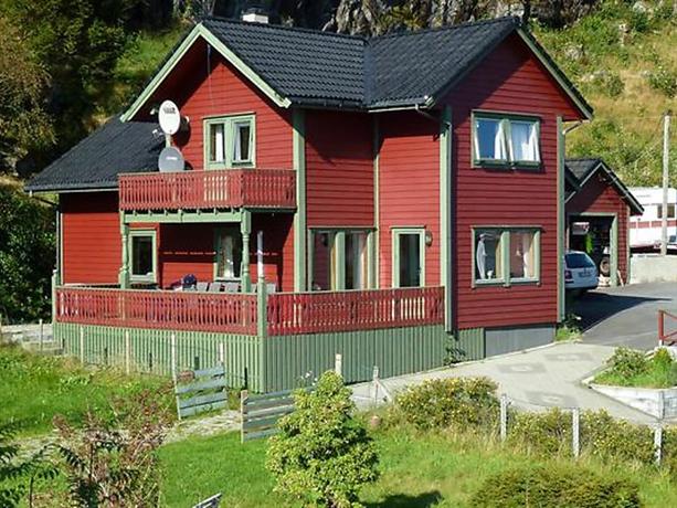 Hosteland