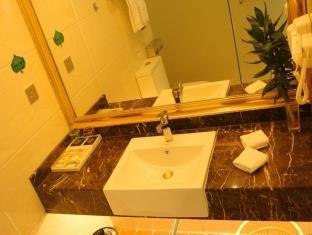 Hawaii International Hotel