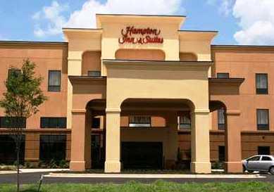 Hampton Inn & Suites West Point