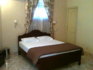 Airport Lounge Hotel