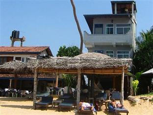 Main Reef Guest House