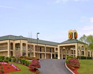 Super 8 Knoxville East