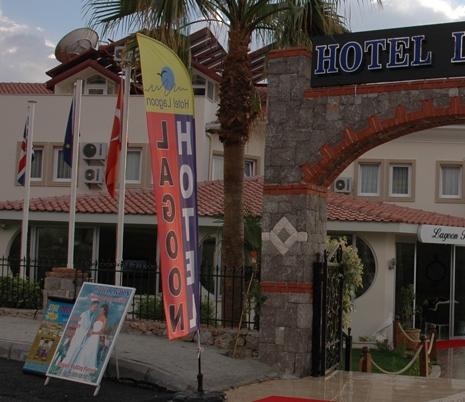 Lagoon Hotel