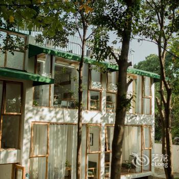 Hangzhou Lazygarden hostel