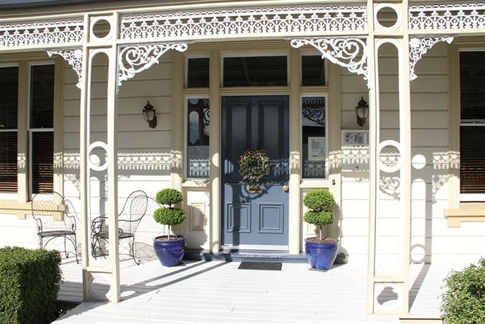 Merivale Manor