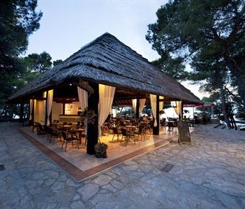 Pine Beach Pakostane
