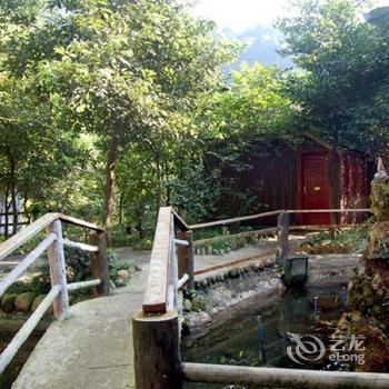 Hongyuan building Tour Hotel