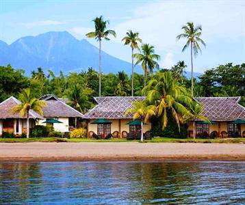 Amontillado Beach & Dive Resort