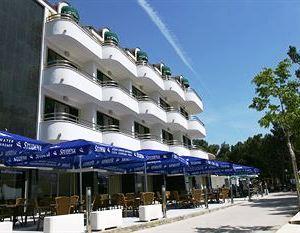 Hotel Lav