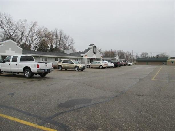 Red Carpet Inn - Windom