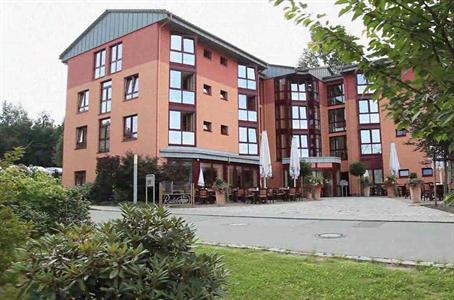 Kurpark-Hotel Warmbad