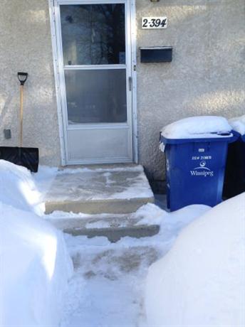 Homestay in Winnipeg near Jewish Heritage Centre