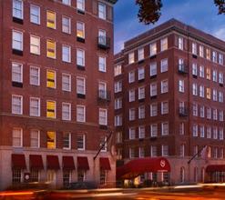Sheraton Commander Hotel