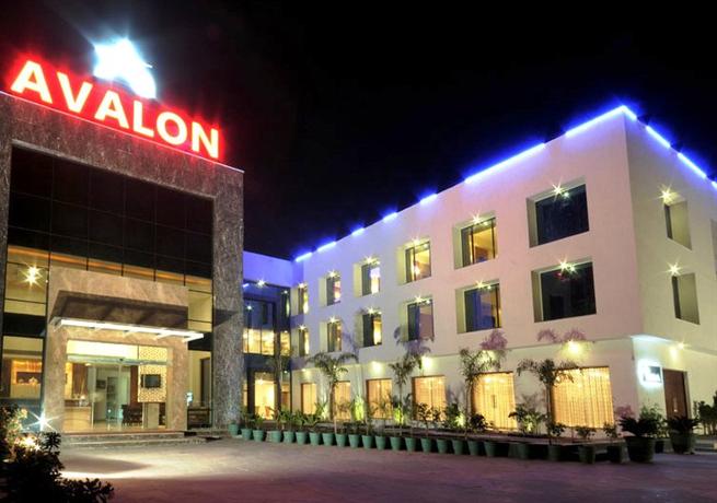 Avalon Hotel & Banquets