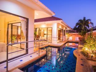Avoca Pool Villas