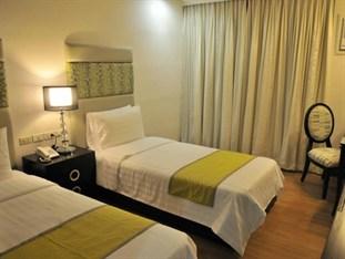 Queen Margarette Hotel Downtown