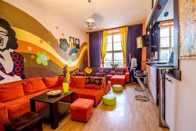 Good Bye Lenin - Let's Rock Hostel