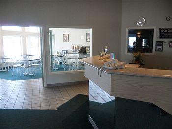 Bay Hill Inns & Suites