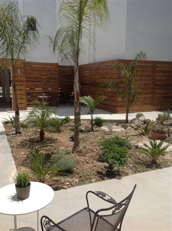 Alecos Hotel Apartments