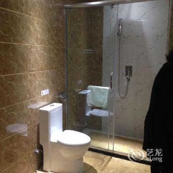 Dengfeng Green Hotel