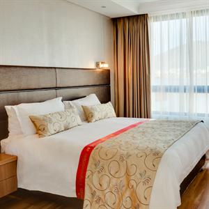 Protea Hotel President