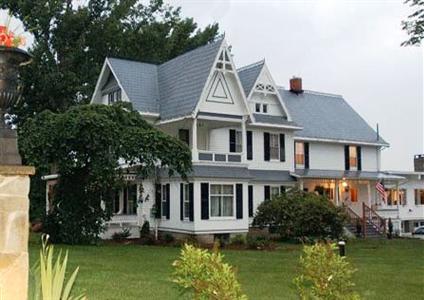 The Fox and the Grapes Bed & Breakfast Lodi (New York)