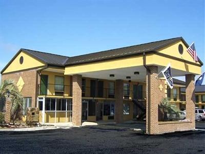 Travelers Inn And Suites