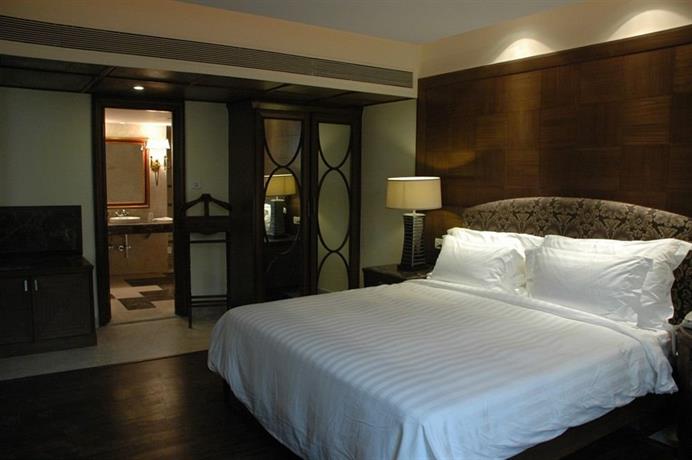 The S Hotel