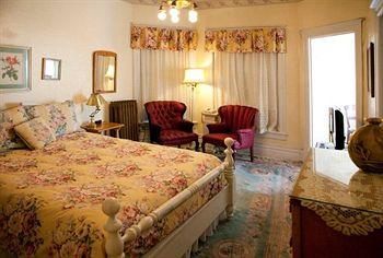 Holiday Chalet